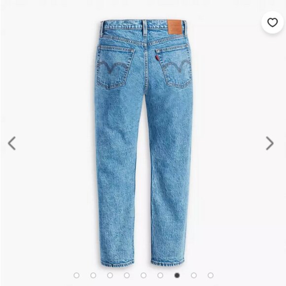 Levi's Wedgie Straight Fit Light Wash (Barely worn) - Picture 7 of 9